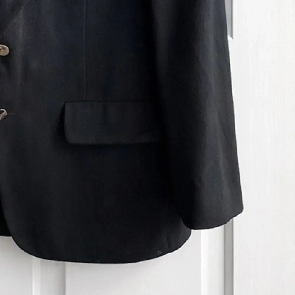 Bloomingdale’s The Men’s Store 100% Pure Cashmere Blazer